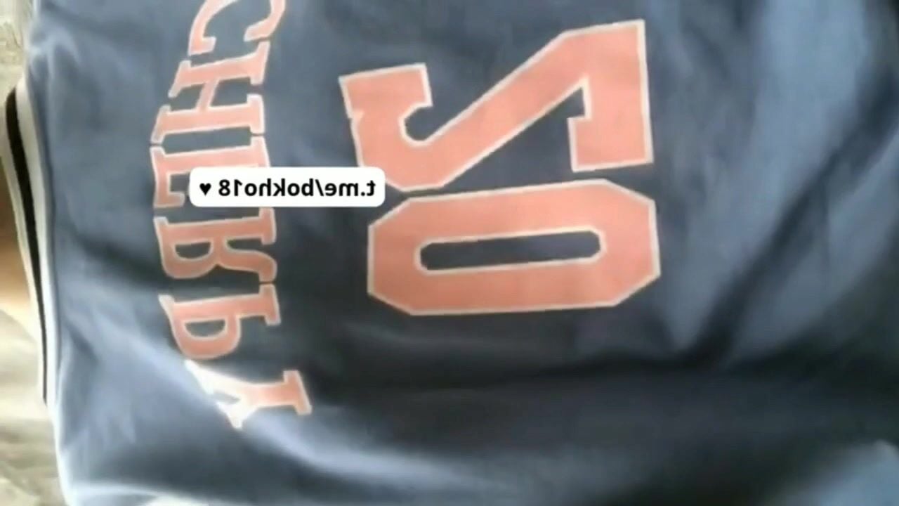 Teen mới lớn lén lút ra sau nhà call sex